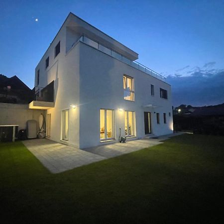 V.I.P Appartement Böttstein Buitenkant foto